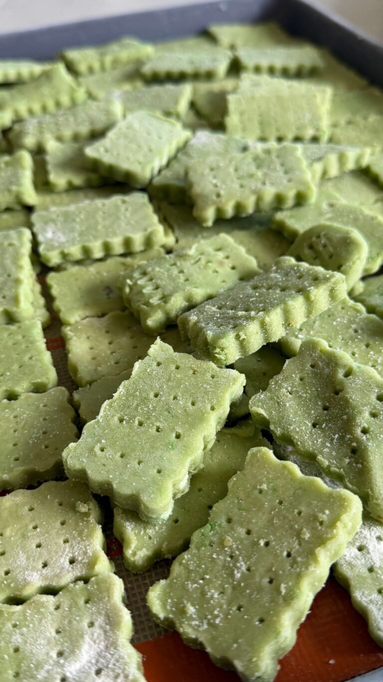 This 5-Ingredient Vegan Shortbread is Magic